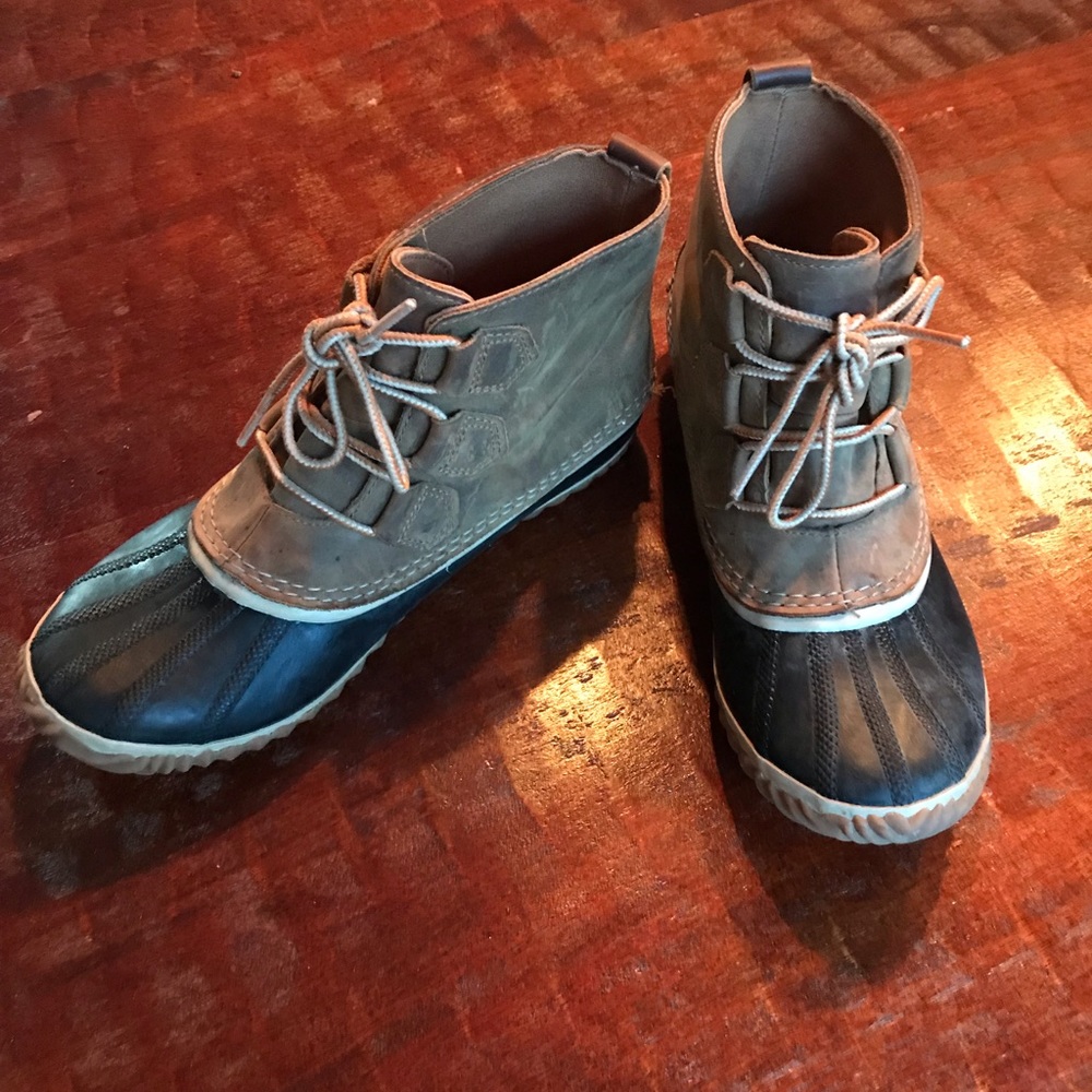 Sorel out n about waterproof rain boots